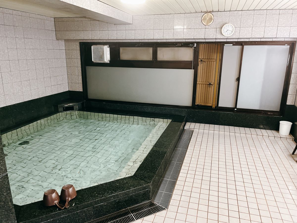 部屋からの夕焼け。大浴場付きのホテルです