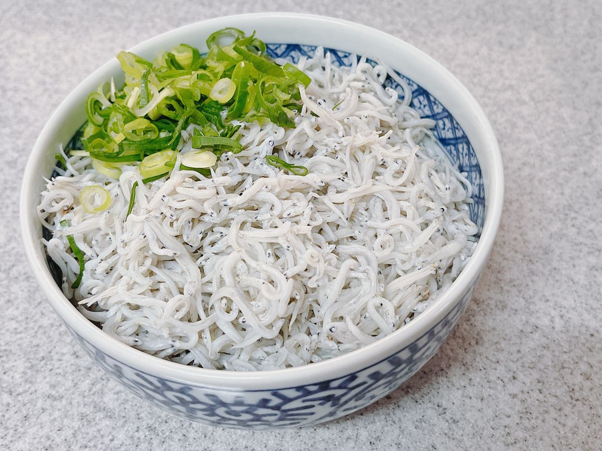 酒の文化館で買った半田の地酒
イカの一夜干しとシラス
買ったシラスで作った...