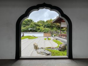 宝徳寺　風鈴まつり　床もみじ間に合わず