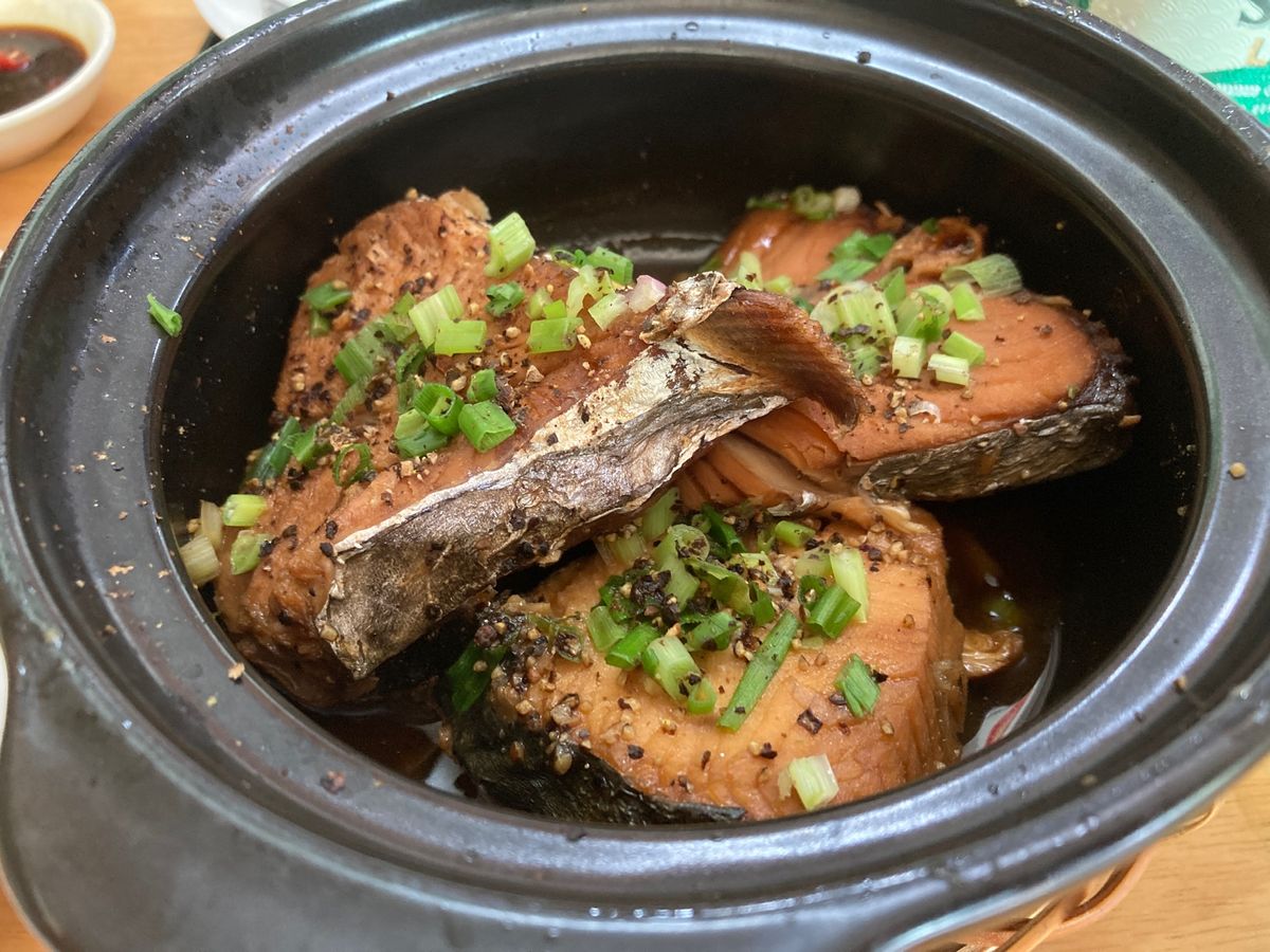 こちらも居心地良く、なかなか美味しい。土鍋ご飯のcơm niêuを売りにし...