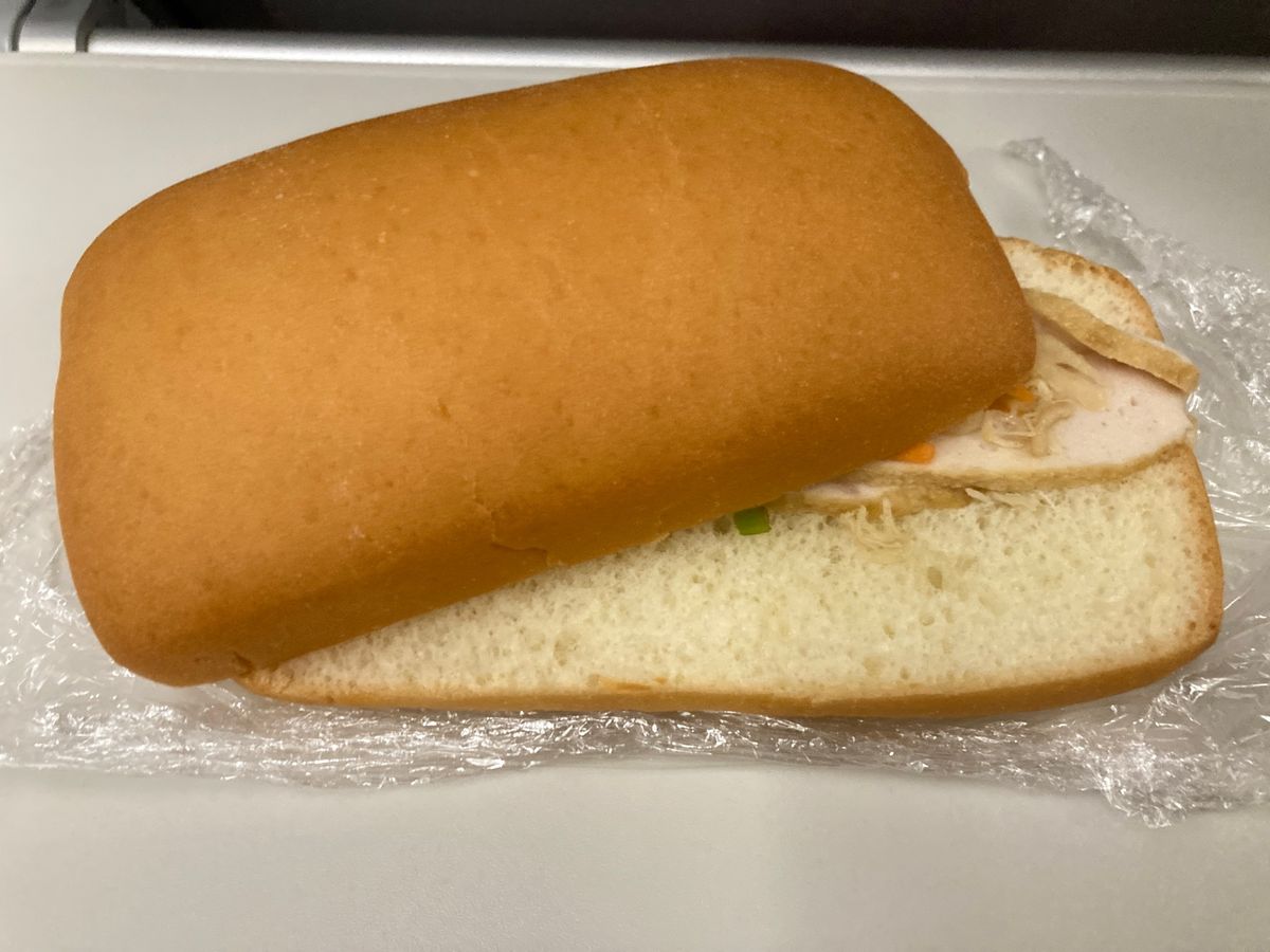 バンブーエアウェイズ試し乗り①
安めの良いエアーチケットがなく、ベトジェッ...