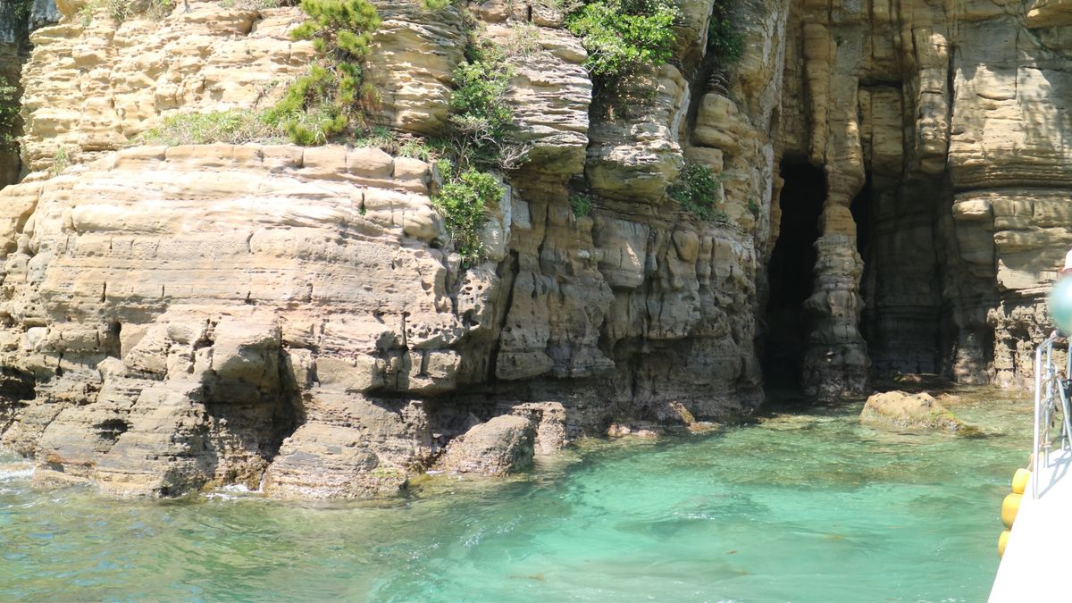 辰ノ島は海の色が素敵でした