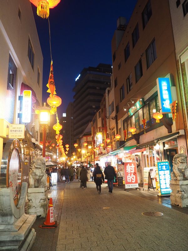 日本・姫路城「兵庫、淡路島」の写真：中華街食べ歩き