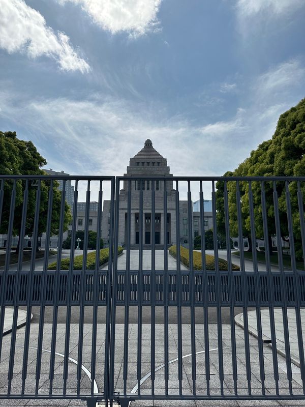 日本・東京都「東京観光」の写真：国会議事堂。
杉村太蔵が料亭行きたい言っ...