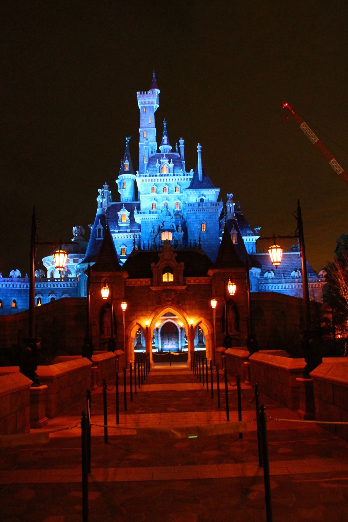 人がいないディズニー
5000人〜10000人くらい。
クリパレ　パークス...