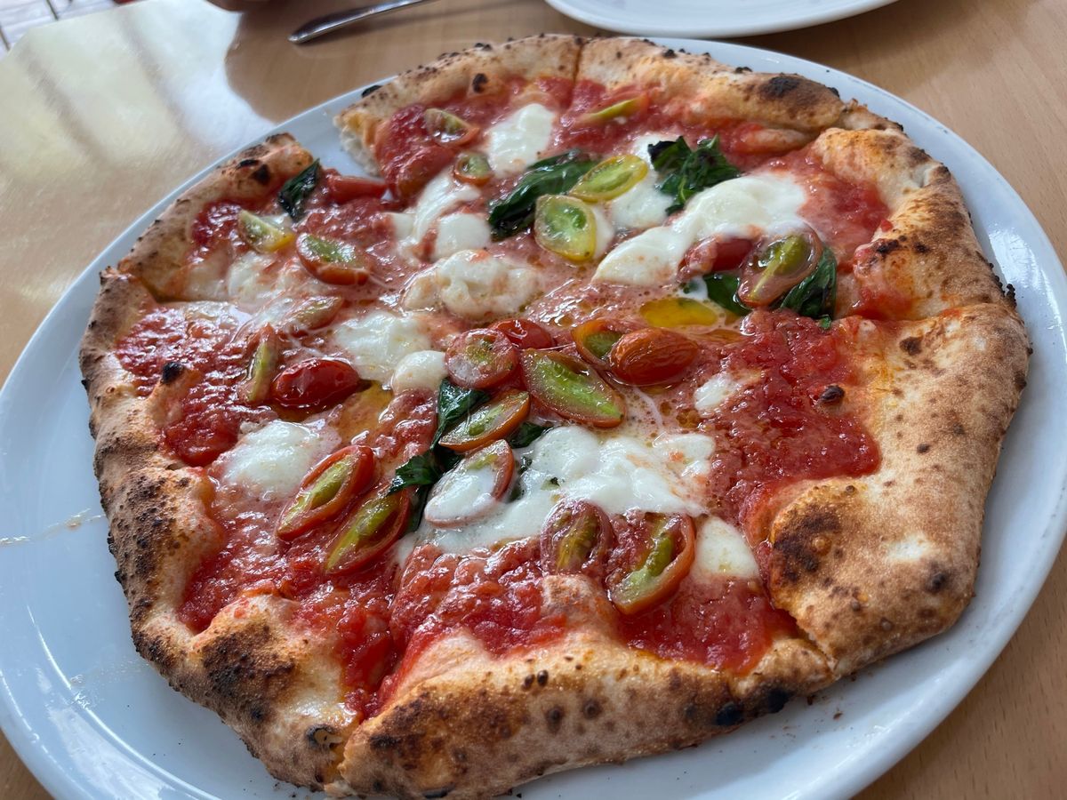 レストラン待ち時間の間に人気の箱根神社⛩
1時間以上待ちのピッツァ