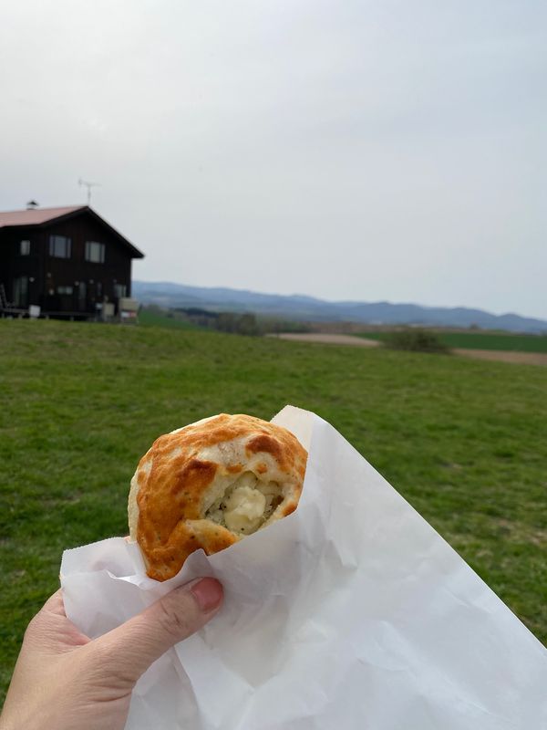 日本・北海道「北海道旅行」の写真：次のフェルムラテール美瑛でもランチ売り切...