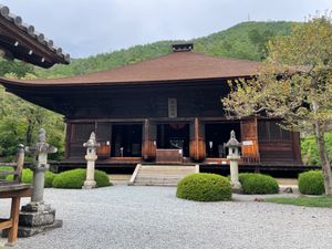 逃げ恥で有名なぶどう🍇寺
ここに座ったと教えてくれた😂
大好きなクラムボン...