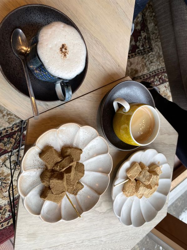 日本・金沢「金沢たび」の写真：兼六園　近くのカフェ
尾山神社　
途中か...