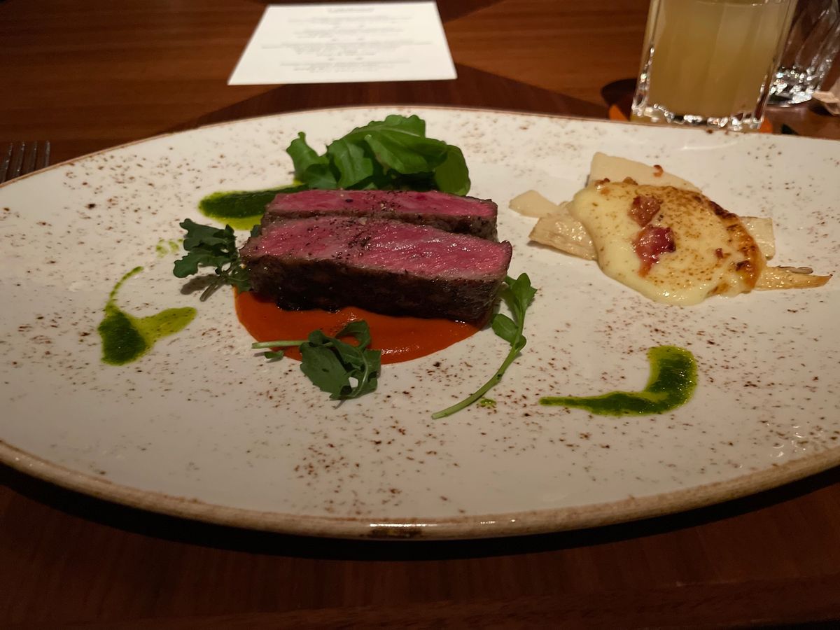 ディナー
Lake house