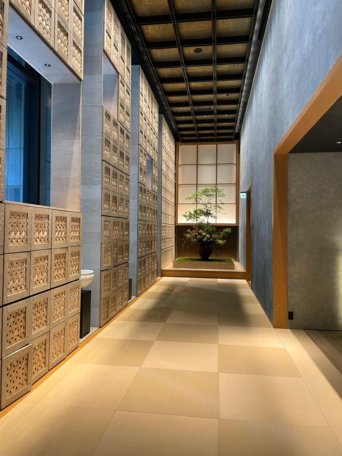 帰る時にはエントランスの飾り変わってた🙄
オシャレな素敵空間でした。