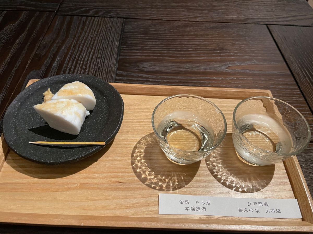 無料で日本酒とはんぺんいただいた。
東京のお菓子
飲み物。冷蔵庫が隠れてて...