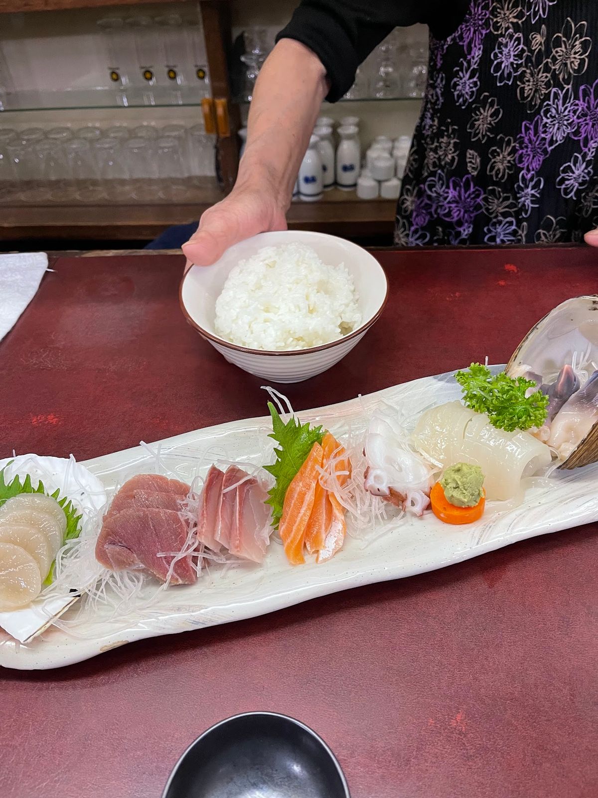 18:30ごろに食堂よしおか行くと、入るや否や、もう無理だというジェスチャ...