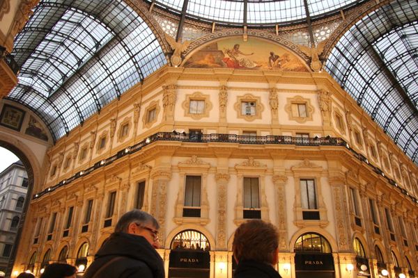 イタリア・ローマ「イタリア旅行」の写真：プラダ本店