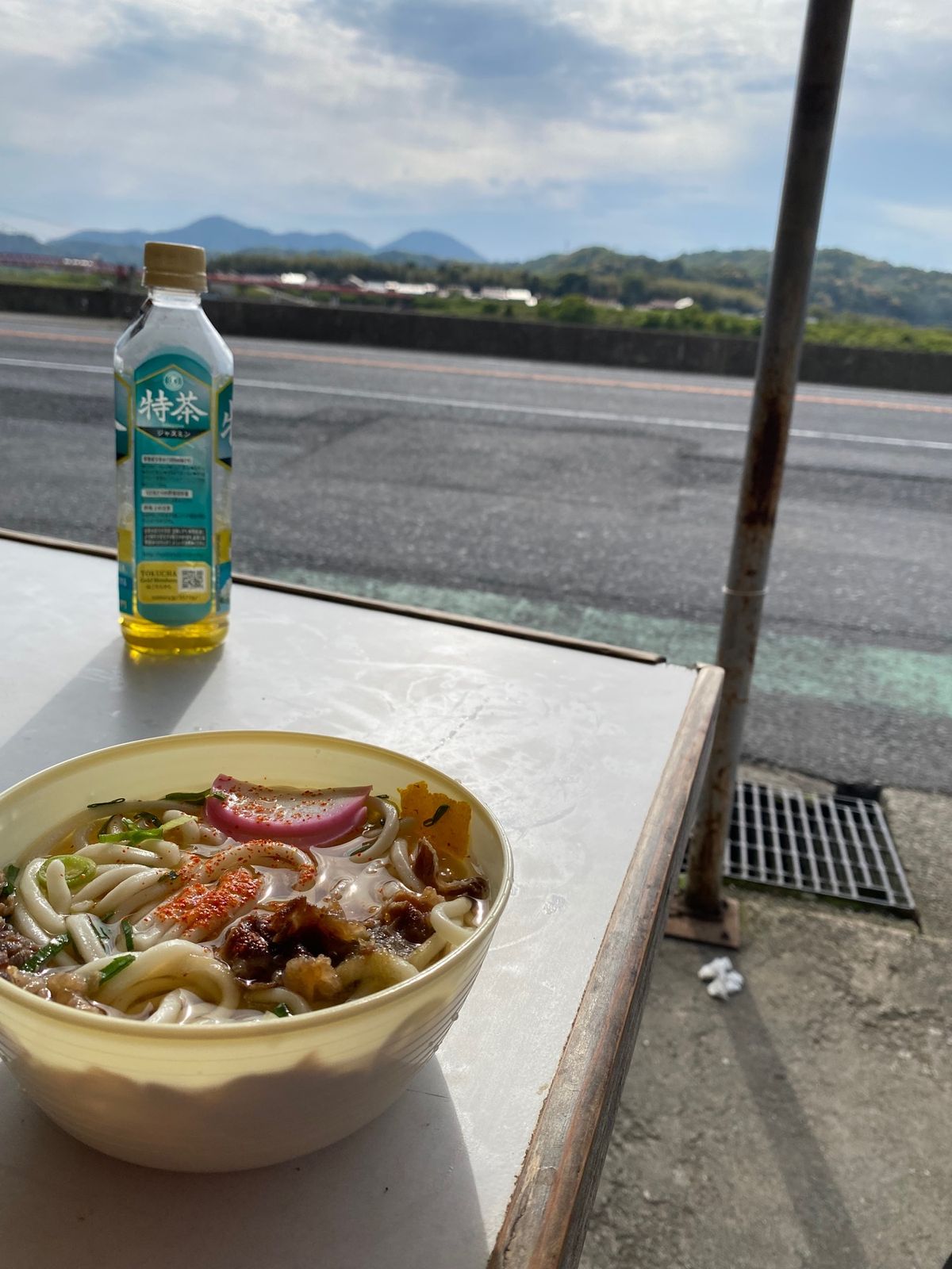 益田市
NHKドキュメント72時間で放送された

うどん自販機　オアシス
...