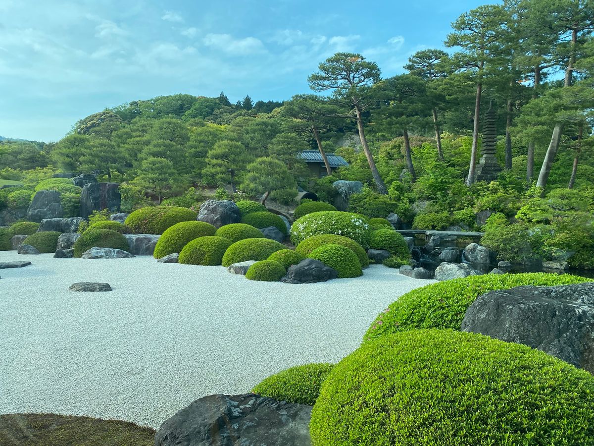 出西窯をほぼスタンプラリーくらいの時間で後にしたのは
こちらの予定があった...