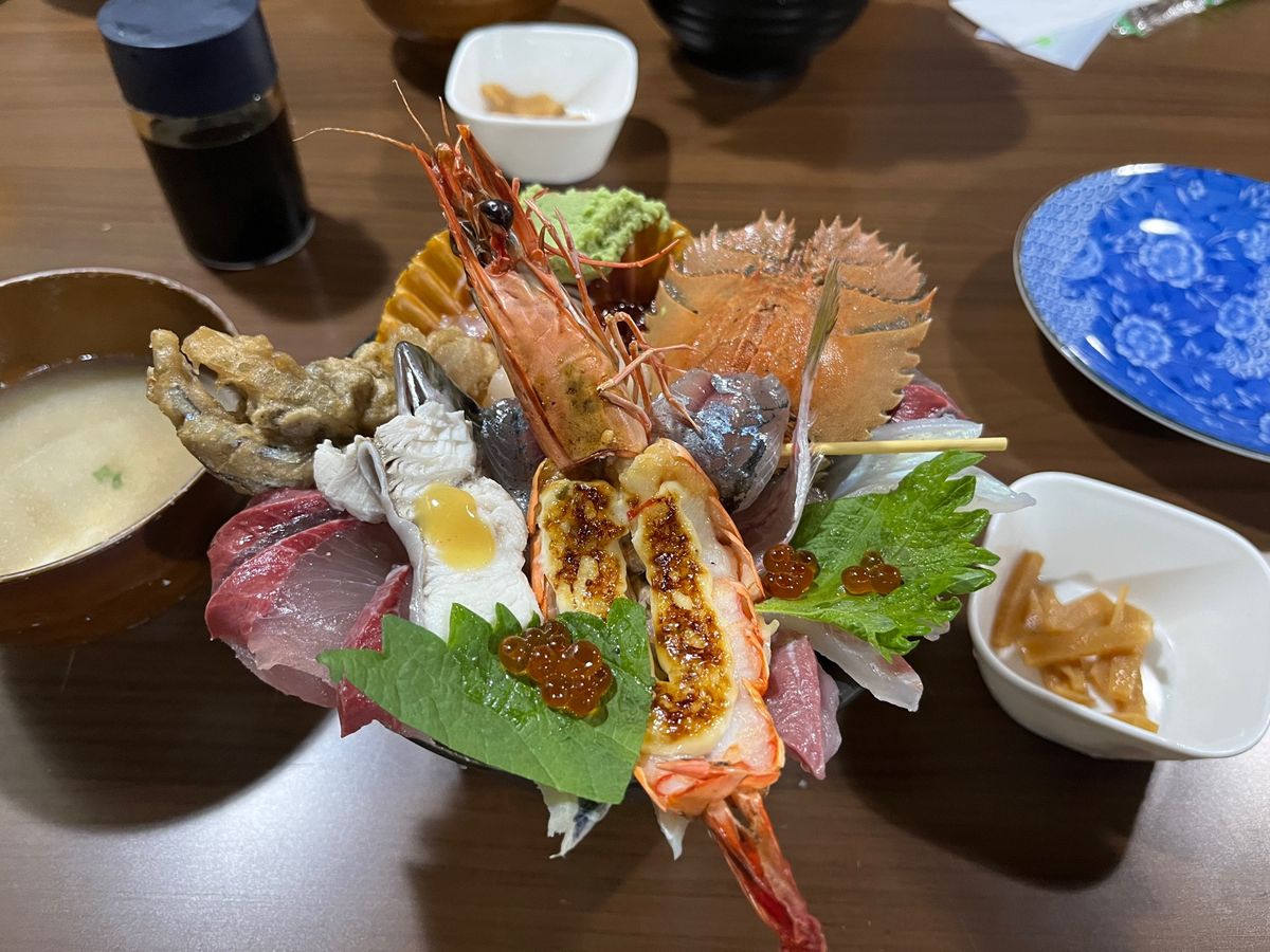 湯布院(カレーうどん)
別府(写真無いけど砂湯♨)
佐伯(塩湯にて海鮮丼)
