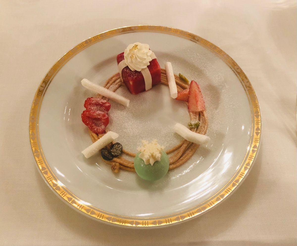デザートもクリスマス仕様でかわいらしく、美味しかったです。