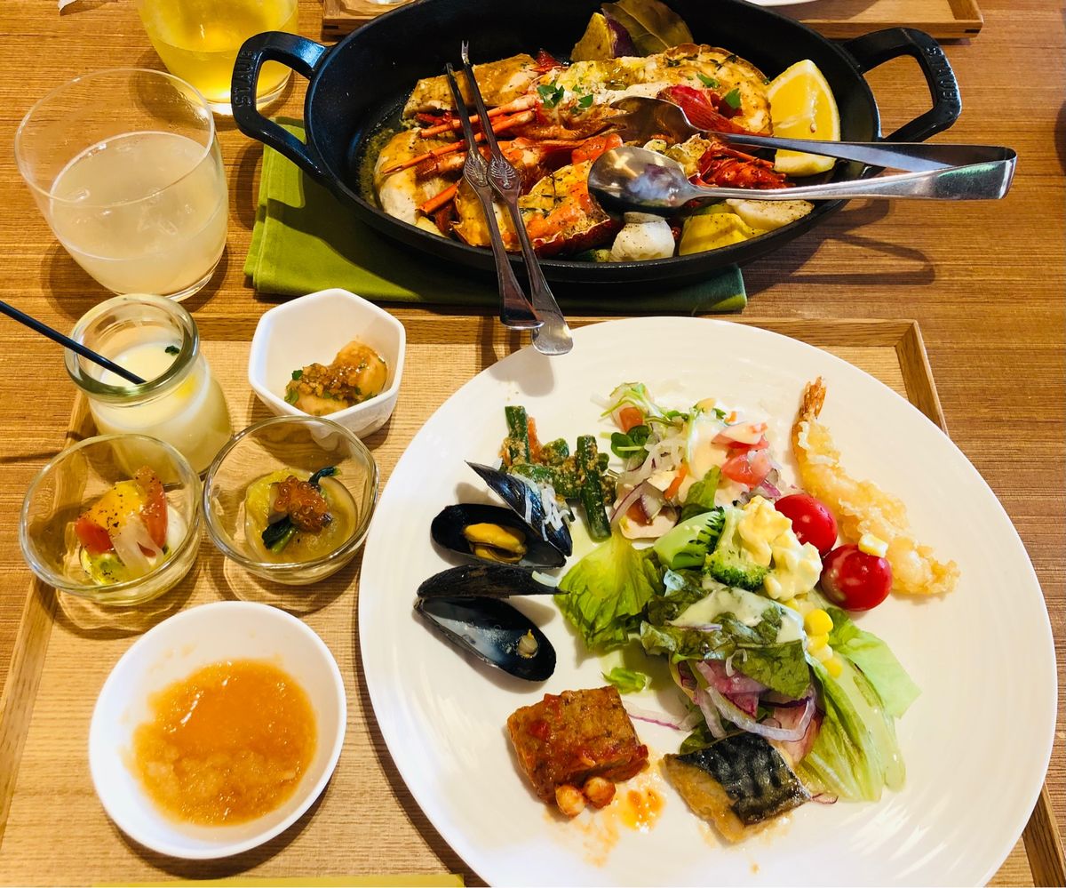 宿泊は、熊野古道観光に最適な熊野倶楽部。
温泉もあり、オールインクルーシブです。