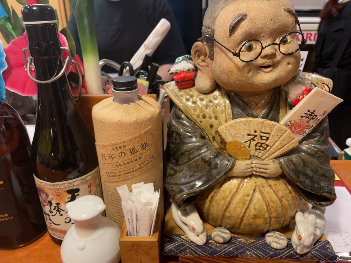 夜は札幌駅前にある昭和の雰囲気を残す居酒屋へ。ビールは当然サッポロビール！