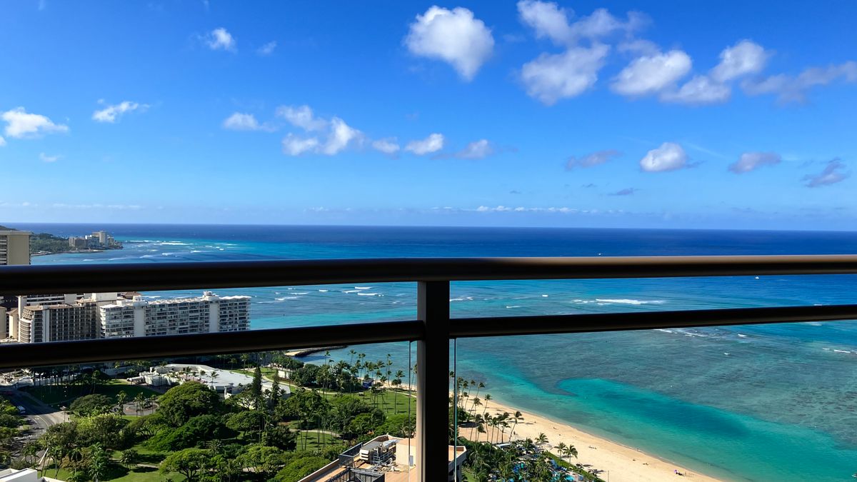 続いてオアフ島に移動！
ワイキキのビーチはとてもきれいになっていました
お...