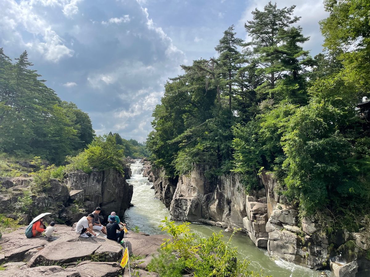 東北旅行の最後は厳美渓。
