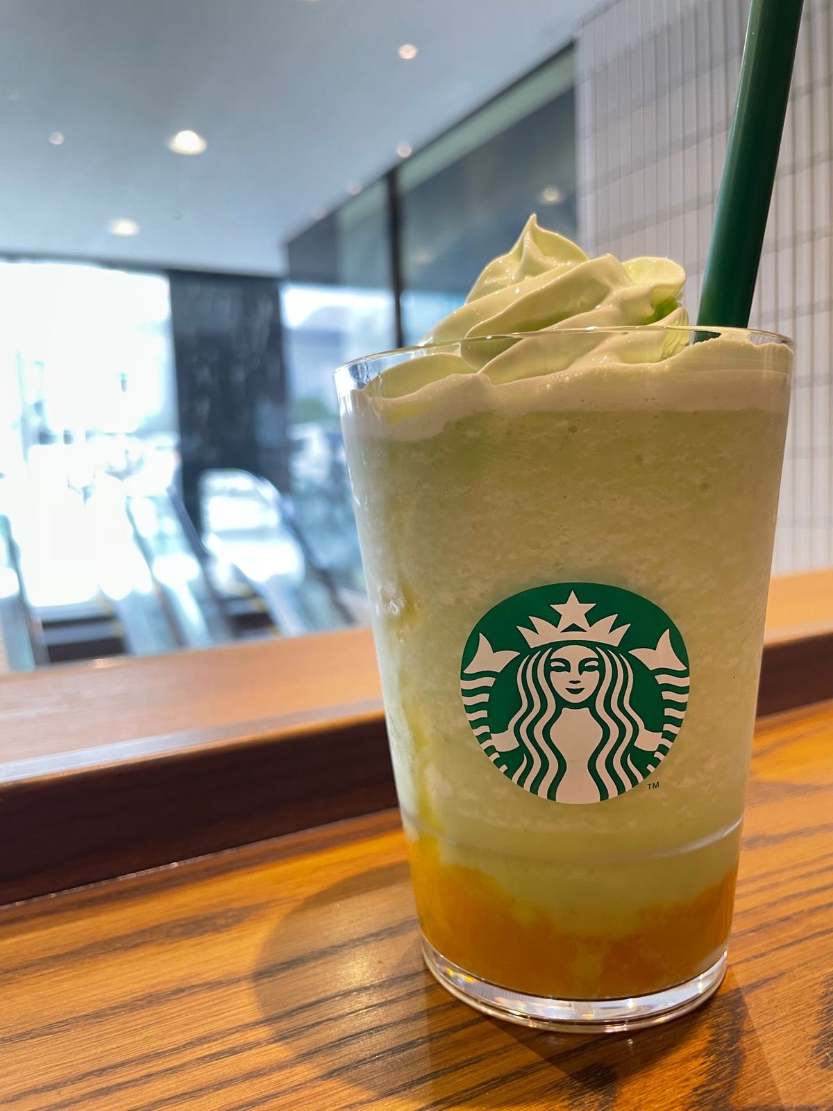 博多駅前のスタバと音なりの東比恵駅近くの中華そばかなでの中華そばミニカレーセット