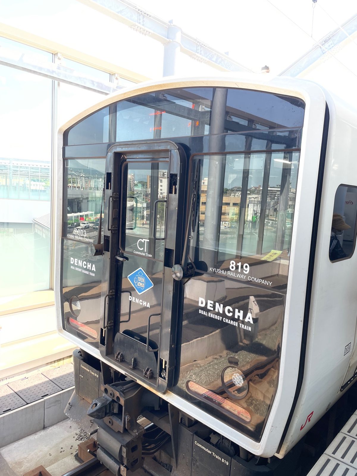 博多一辛舎筑紫口店の店舗限定肉盛中華そばチャーシュートッピング^ - ^
...