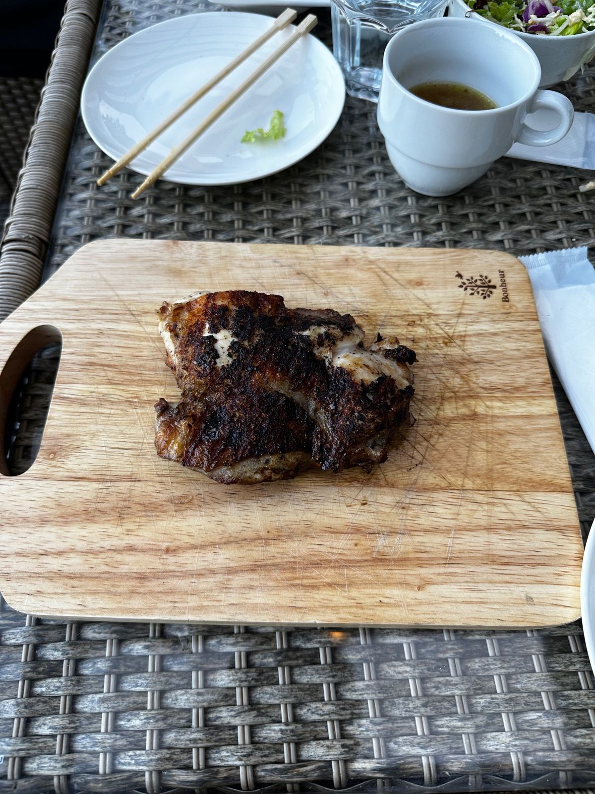 夕飯はコテージでBBQ
食材は全て準備されています。また食べたいものは自分...