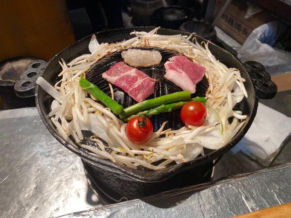 日本・北海道「梅雨から逃げる旅！北海道」の写真：毎度お馴染みジンギスカンビール！
とにか...