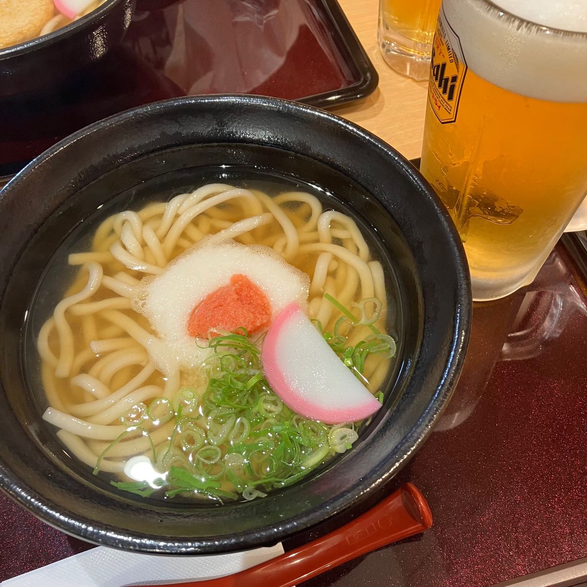 しめのラーメンと、
到着後すぐの朝うどん。
よく飲んだ1日でした。🍻