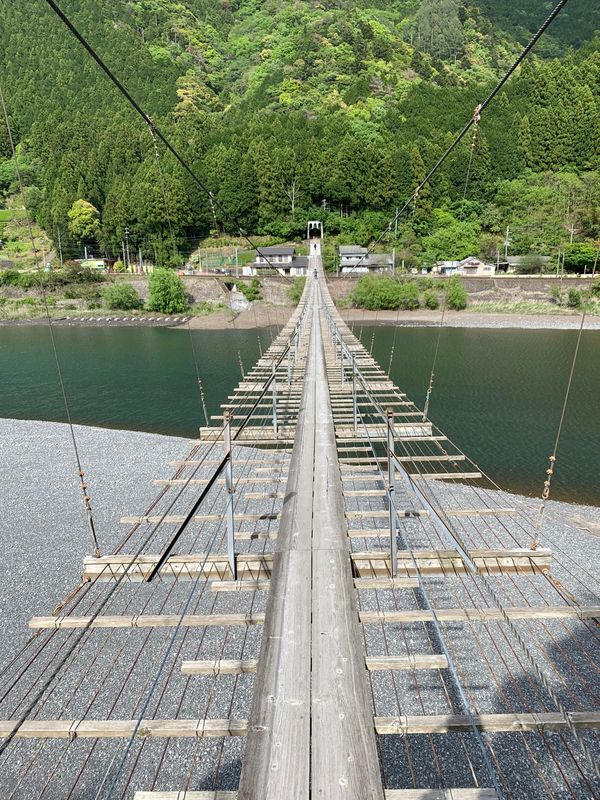 日本・静岡県「静岡県島田市散策」の写真：塩郷の吊り橋
