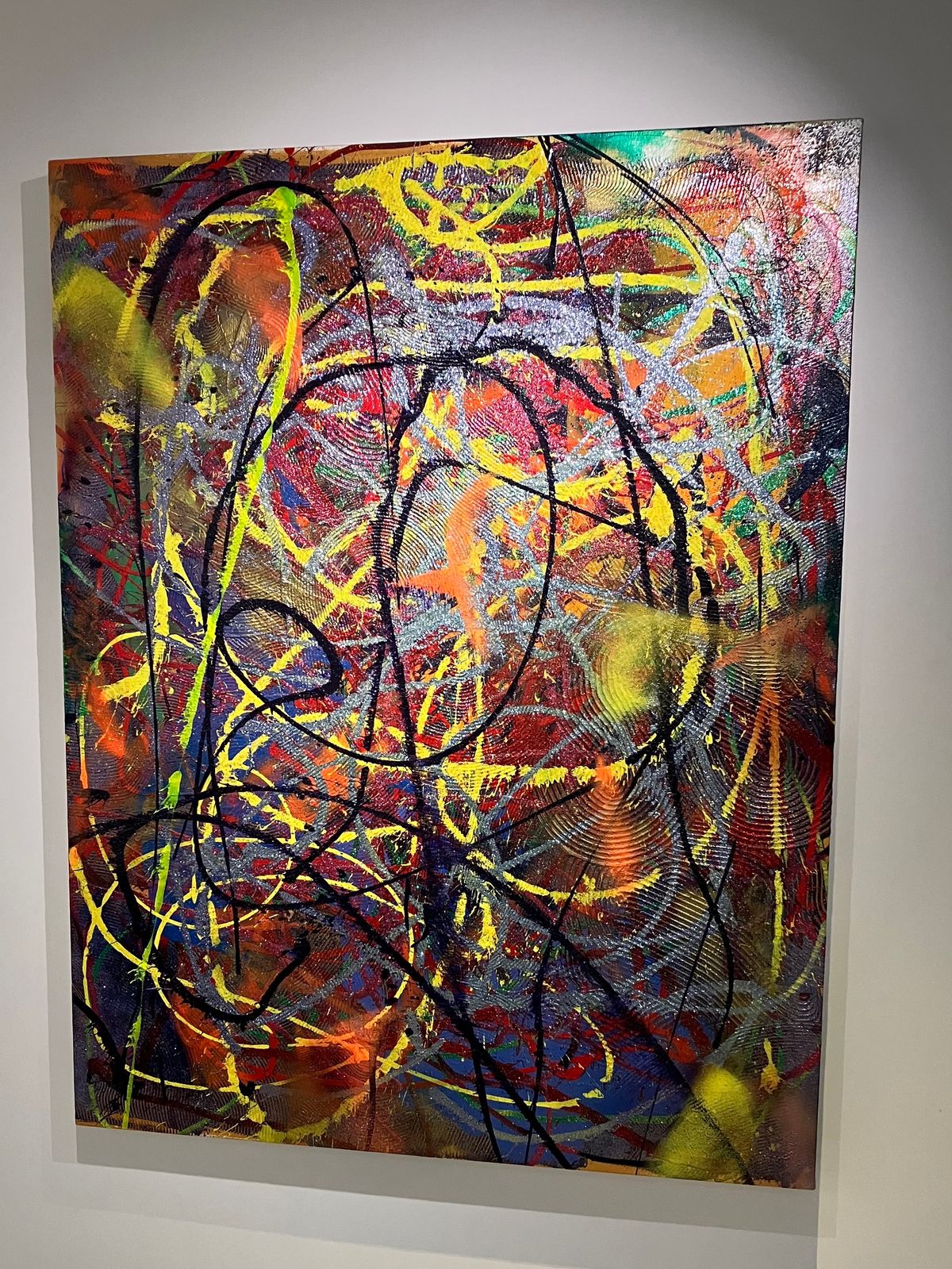 アンテルーム那覇のアート作品。