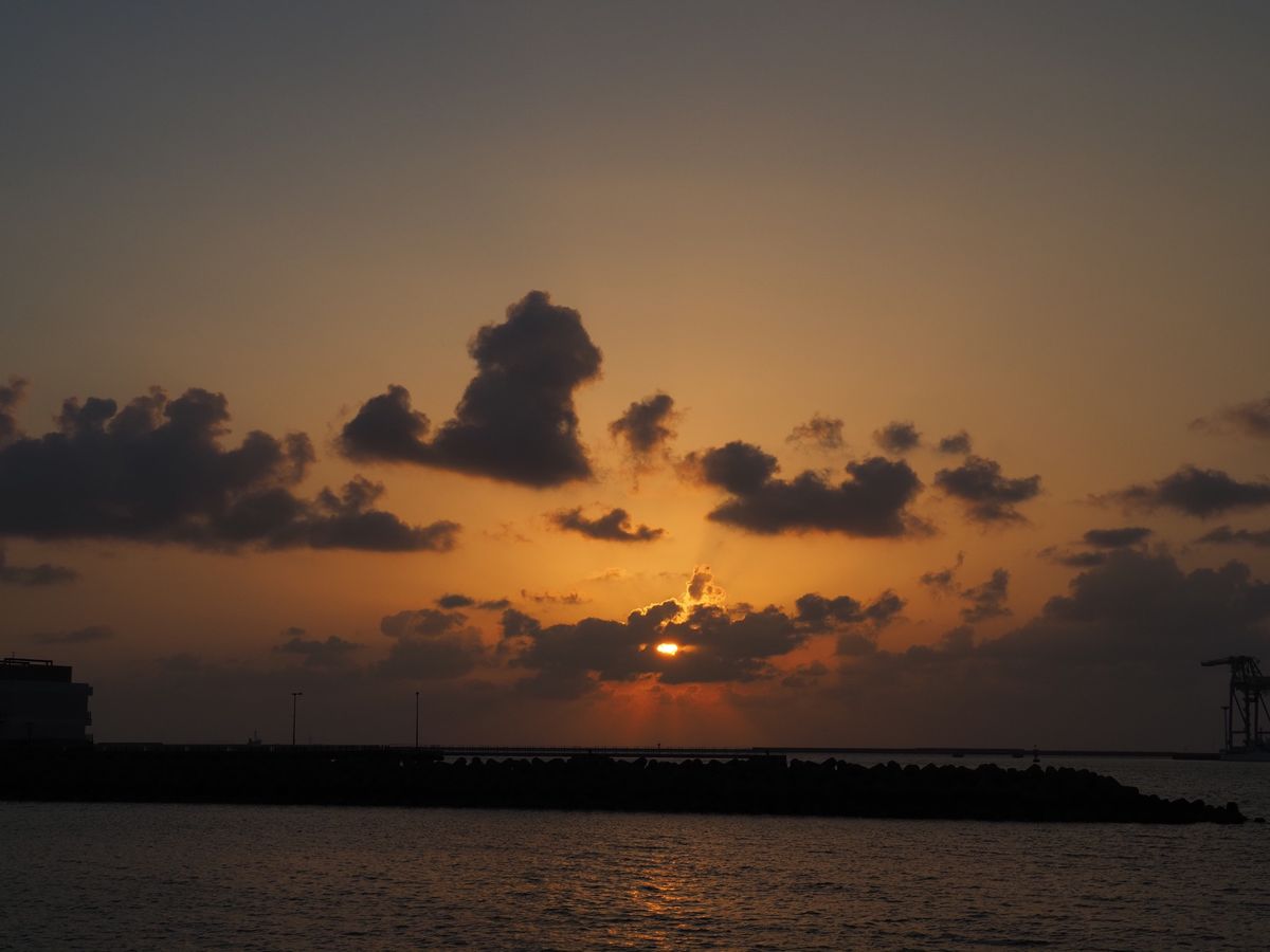 アンテルーム那覇からみたサンセット。
めっちゃくちゃ綺麗でした。