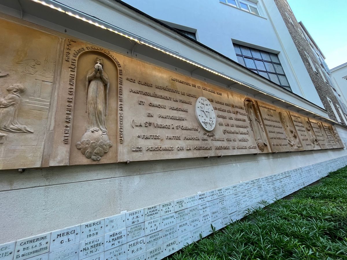 Chapelle Notre-Dame de la Médaille Mi...