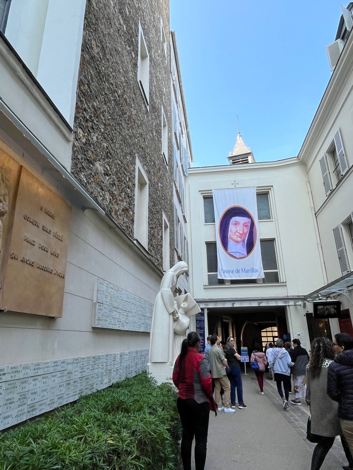 Chapelle Notre-Dame de la Médaille Mi...