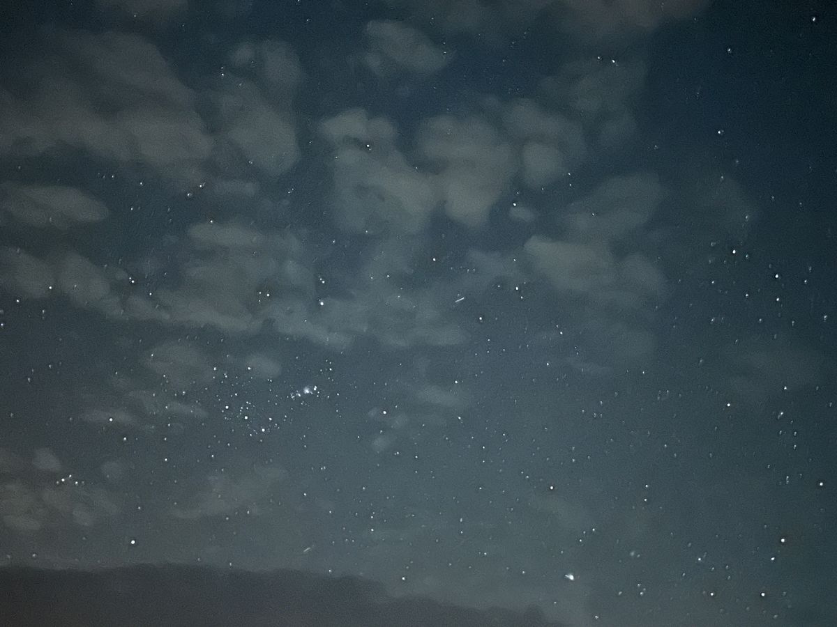 8/11
カタジュタとウルルサンセット
エアーズロックリゾートに宿泊
夜空...