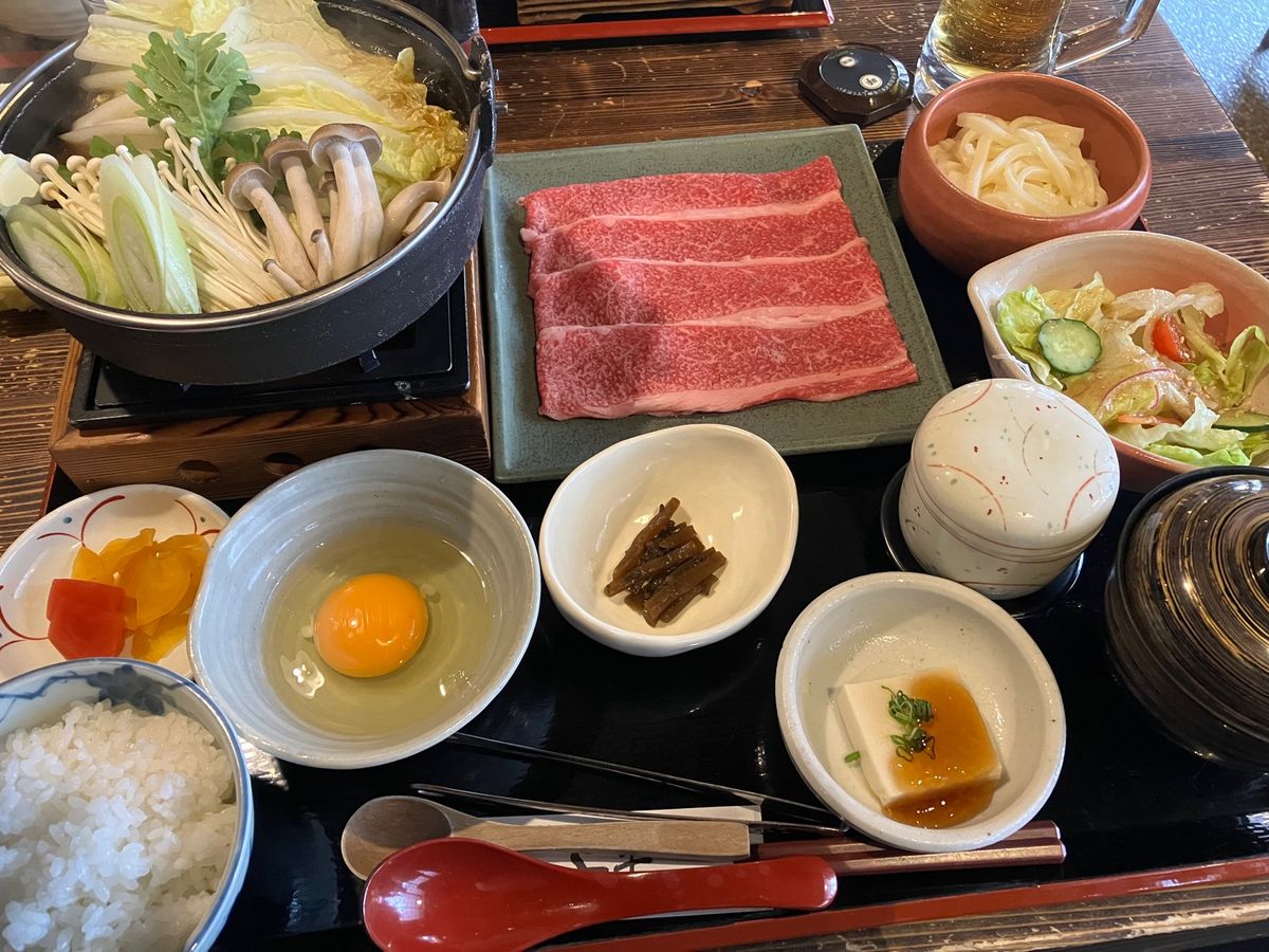 元旦のお昼は甥っ子と味の与平へ。
飛騨牛が美味しいです♡