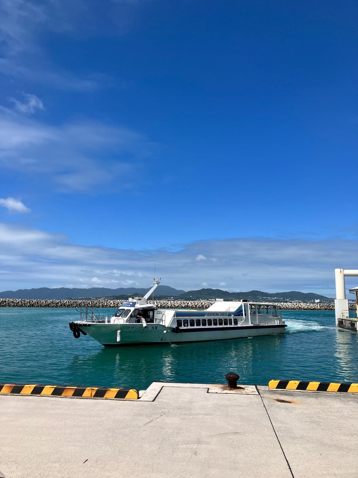 1日目移動✈️
窓からの景色がすでにきれい🤩
