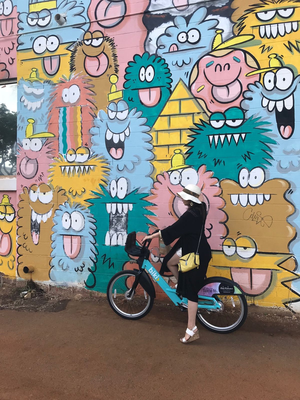 ビーチも、朝のトレッキングも、bikiも思いっきり
楽しんだ…二人旅。
コ...