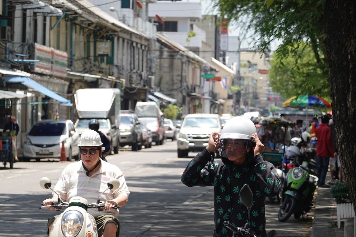 ランチをしてあとは、
さらに歩く歩く

どこを歩いているのかわからない