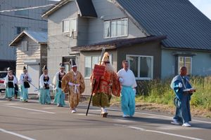 仙法志御崎海岸でアザラシを見たあと、沓形のお祭り見学し、今日の最後もやっぱ...