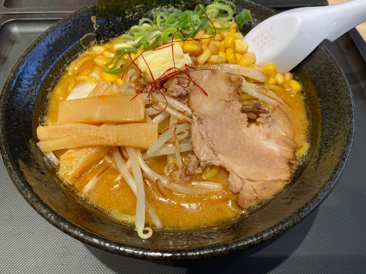 到着した関空でご飯。
沖縄帰りに札幌ラーメン。
関空利用でプライオリティパ...