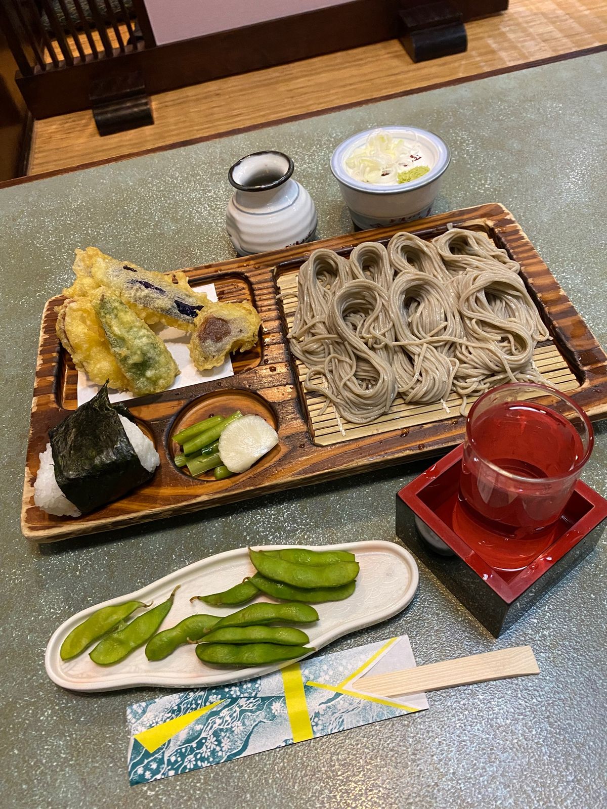 長岡からリゾート列車🚃越乃ｼｭｸﾗ🍶車内が日本酒バーになっていて、振る舞い...