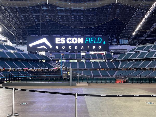 日本「エスコンフィールド」の写真