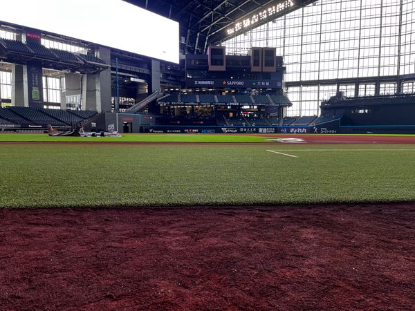 日本「エスコンフィールド」の写真