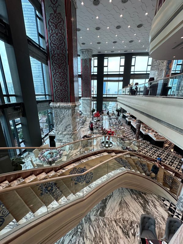 ベトナム・ホーチミン「ベトナム　ホーチミン」の写真：リベリーサイゴンの朝食ブッフェ

開放感...