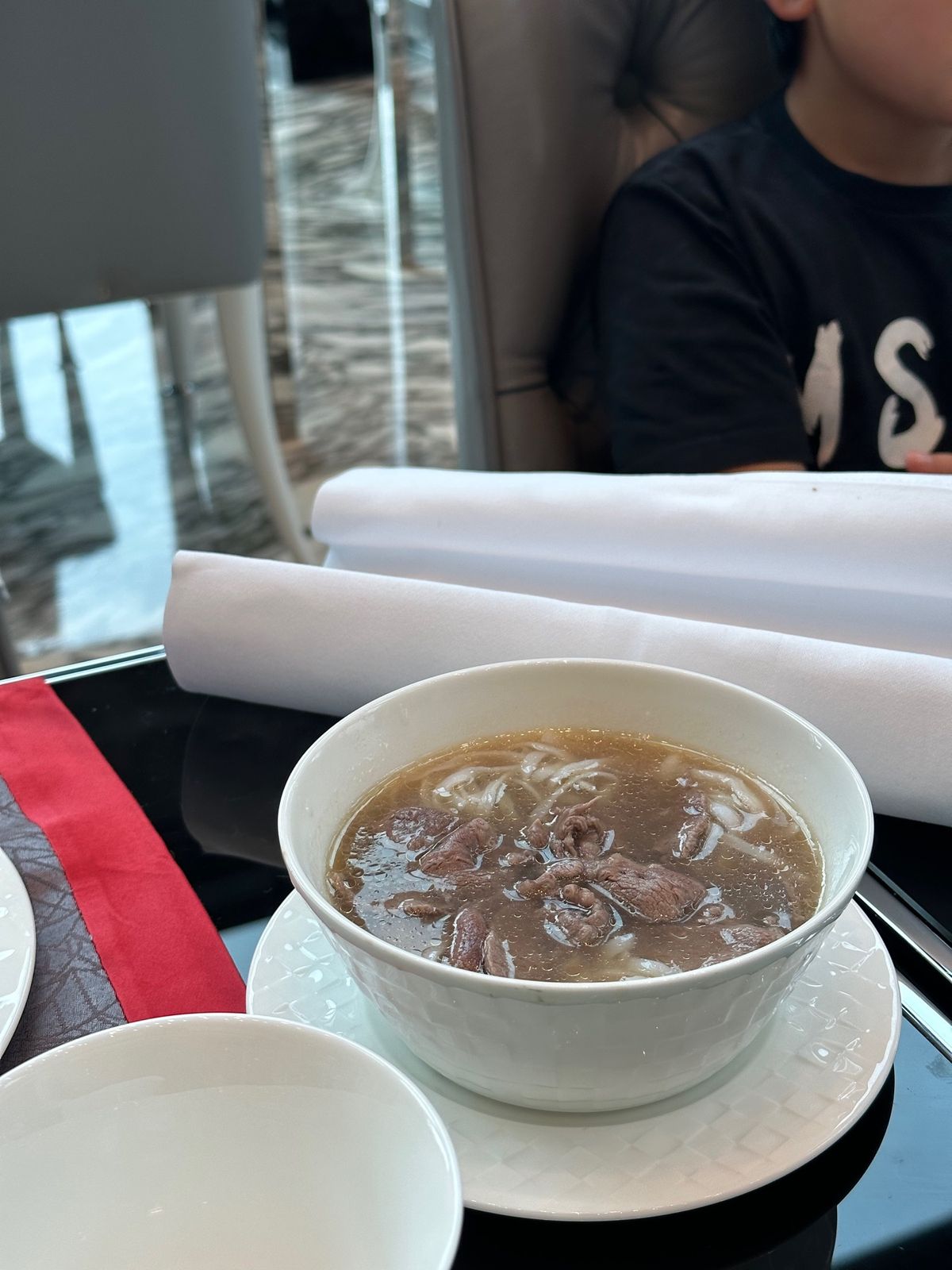 リベリーサイゴンの朝食ブッフェ

開放感抜群の朝食会場！

結構充実してて...