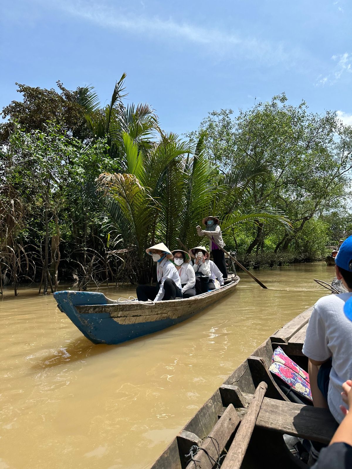 カイベーまで2時間ちょい
船に乗り換えてジャングルクルーズ

10年前のミ...