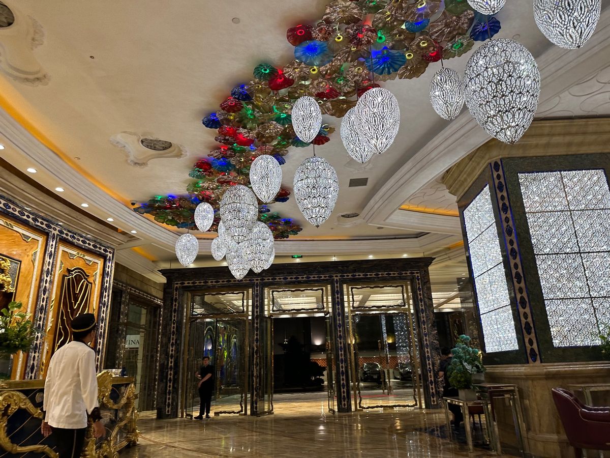 フライトが遅れたり、イミグレでかなり時間かかったりと、色々遅れたけどなんと...